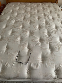 Simmons Queen Mattress and Box Spring