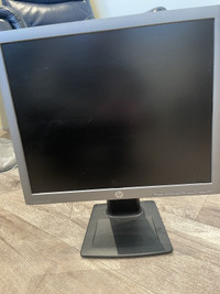 HP E190i IPS DISPLAY MONITOR 19”