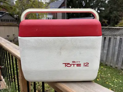 Vintage Gott Tote 12 Mini Cooler , View more
