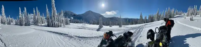 2012 Skidoo summit XP 800 parts sled - Carbon sled skid, fox s in Snowmobiles in Strathcona County - Image 2