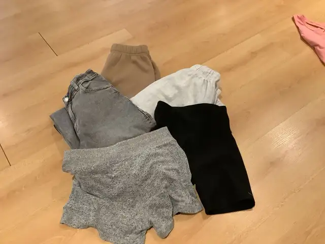 Lots vêtements fille 12 ans in Kids & Youth in Longueuil / South Shore - Image 5