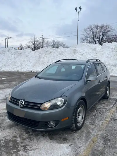 First come first serve VW GOLF TDI WAGON 2012 325,000km (Mostly highway) Runs drives amazing Has str...