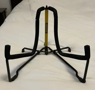 Hercules GS301B Travlite Acoustic Guitar Stand, View more