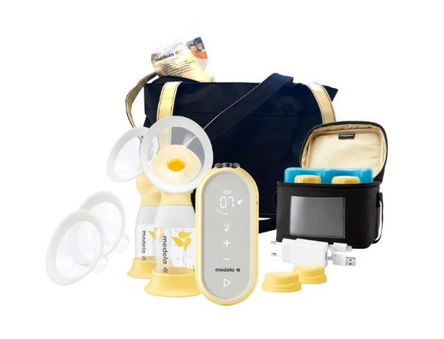 Medela Freestyle Flex Double Electric Pump & Cooler & Bag in Feeding & High Chairs in City of Toronto - Image 2