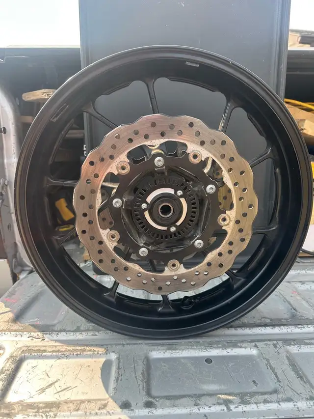FZ/MT 07 front rim  in Sport Bikes in Calgary - Image 3