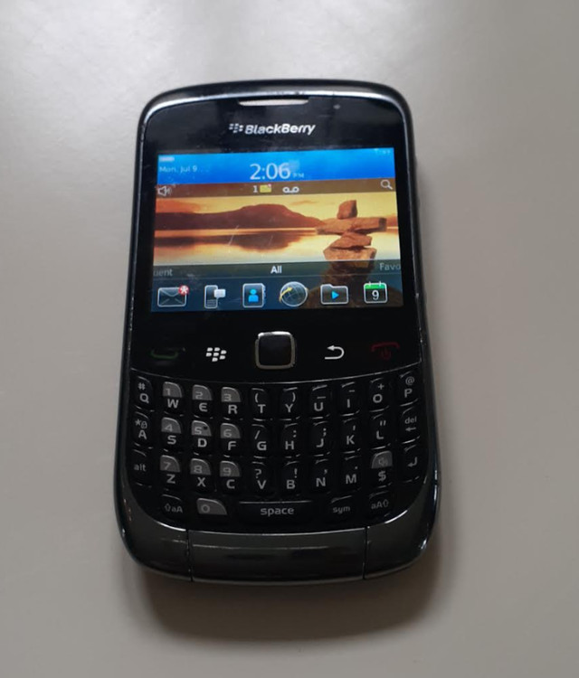 Blackberry Curve 9300 Black - works in Cell Phones in Markham / York Region