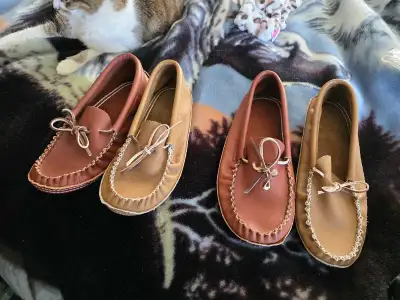 New leather moccasins slippers Mens 9 canada, View more