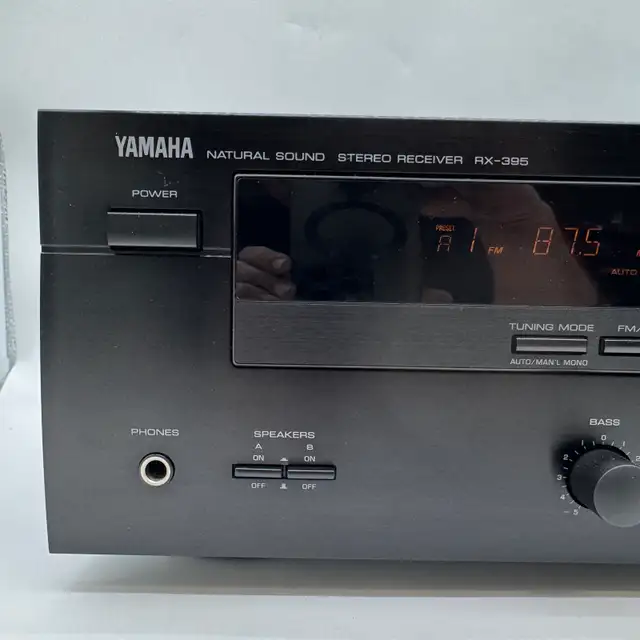 Yamaha RX-395 Stereo Receiver Reciever 2-Chan Receiver Phono Tes in Stereo Systems & Home Theatre in City of Toronto - Image 3
