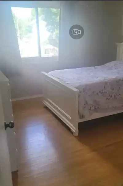 Full furnished bedroom in an extremly quiet detached house for rent! Laundry, Wifi, all utilities in...