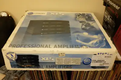 Crown XLS 602 Professional Power Amplifiers 600 WATTS, View more