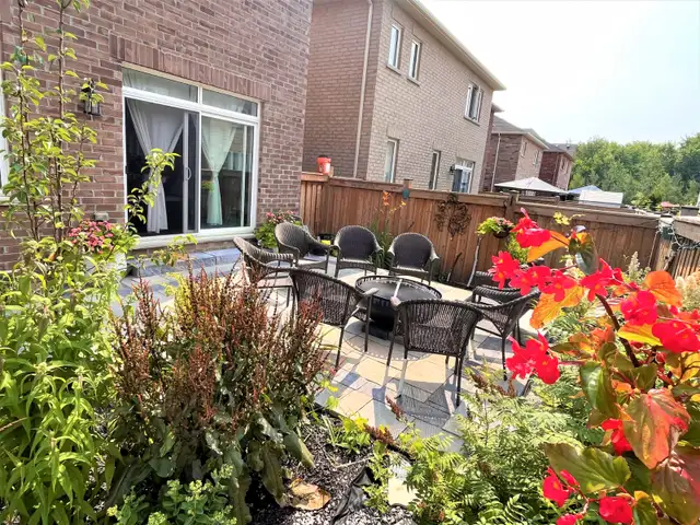 Luxurious Three Bed Two Bath Apartment for Rent in the Basement in Long Term Rentals in Mississauga / Peel Region - Image 11