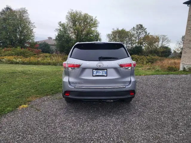 2015 Toyota Highlander LE FWD | Cars & Trucks | Oshawa / Durham Region ...