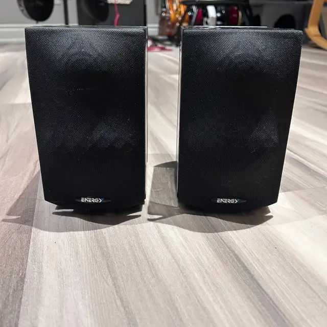 Energy Take 5.2 HB-1 Speakers in General Electronics in Markham / York Region - Image 4