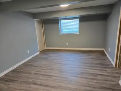 3 Bedroom NEWLY RENOVATED 1 Bath Unit in South Old Paris
