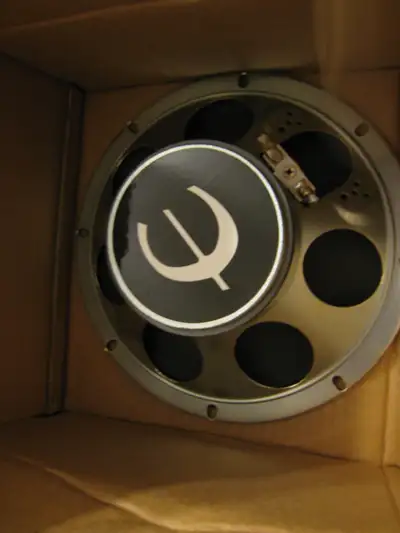 speaker 8po 25 watt epiphone, View more