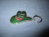 VINTAGE CALGARY ALBERTA CANADA COWBOY HAT KEYCHAIN-COLLECTIBLE!