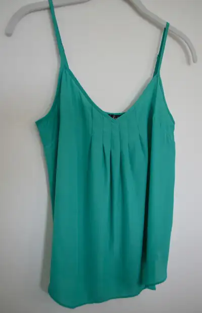 Women's Aritzia Talula Camisole/Tank Top Size Small Like New, View more