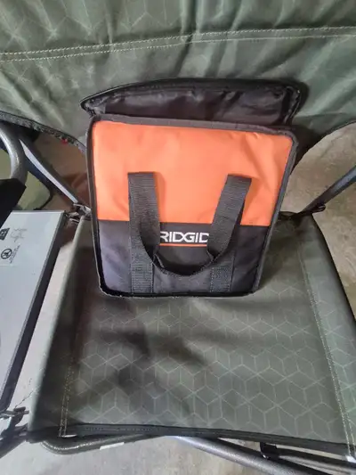 RIDGID 18-Gauge Pneumatic Brad Nailer Kit (R213BNE) - Like New, View more