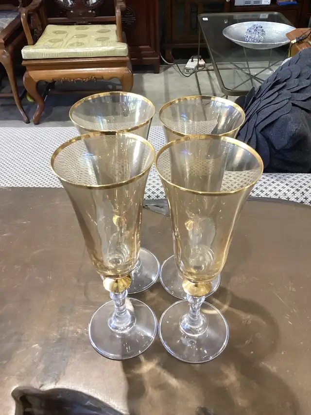 Gold Rimmed Champagne Flutes - 4 Available in Kitchen & Dining Wares in Calgary - Image 2