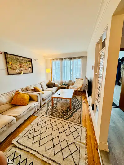 Grand 5 1/2 RDC à louer à St-Leonard/St-Michel - 4234, 41e rue Disponible le 1 juillet 2025 - Étage...