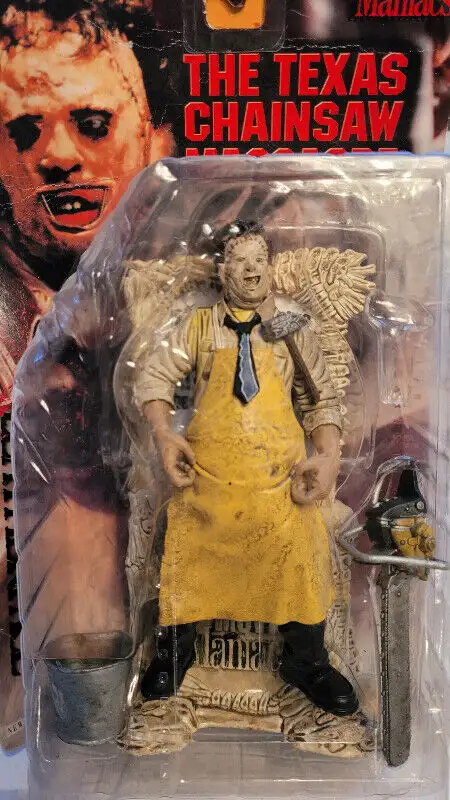 TEXAS CHAINSAW MASSACRE LEATHERFACE FIGURE  MCFARLANE in Toys & Games in Barrie - Image 2