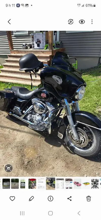 Je vends ma Harley-Davidson FLHTC 2004, a carburateur convertie FLHX 83700 km une moto de tourisme c...