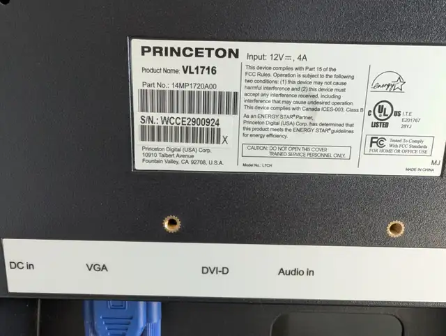 Princeton 17” LCD Computer Monitor in Monitors in Gatineau - Image 4