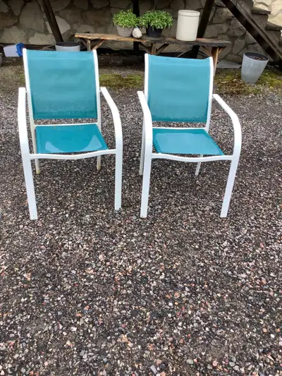 His and hers lawn chairs, View more