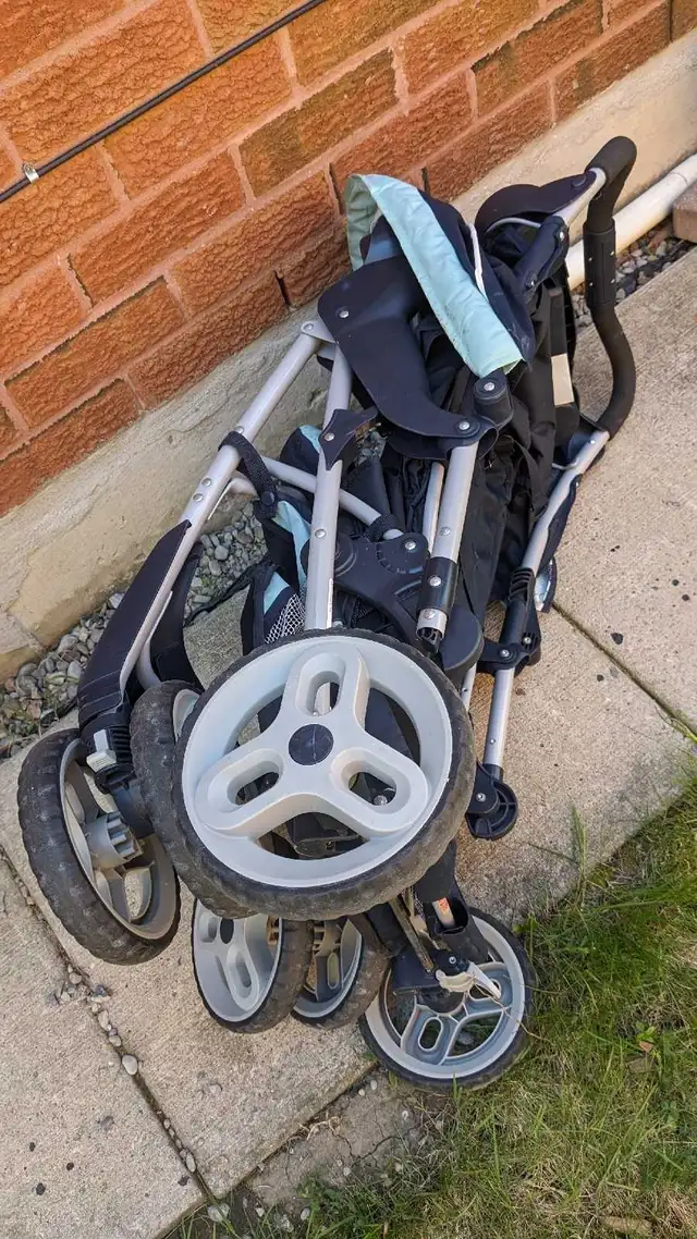 Stroller Graco  in Strollers, Carriers & Car Seats in Markham / York Region - Image 4