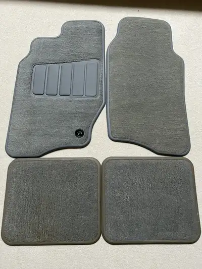 Great condition. Came out of a 1995 Chevrolet Cavalier. Should fit years 1995-2005. You are welcome...