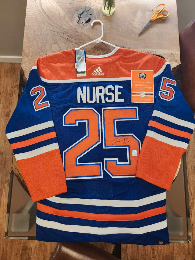 Signed Oilers jersey  in Hockey in Edmonton