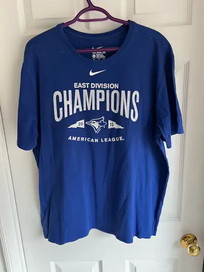 Blue Jays Sz  XXL 2015 American League East Div Champion Shirt, View more