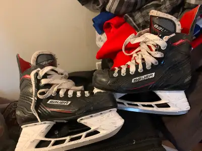Bauer skates., Voir plus