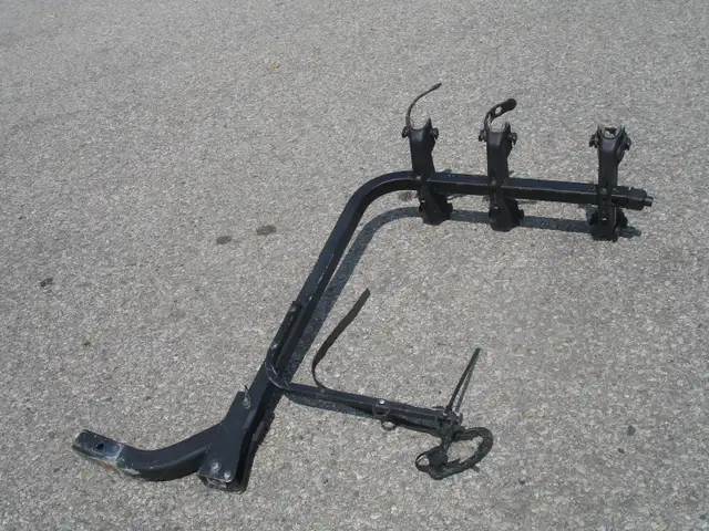 YAKIMA 3 BIKE RACK CARRIER 1" INSERT $50.00 CASH TAKES IT TODAY! in Other in Mississauga / Peel Region - Image 6