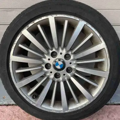 Set of 4 Michelin Primacy MXM4 Summer Tires on BMW rims. P225/45R18 Plenty of life remaining on tire...
