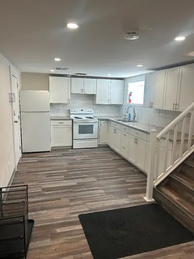 Looking for a comfortable and stylish place to call home? This recently renovated private suite is i...