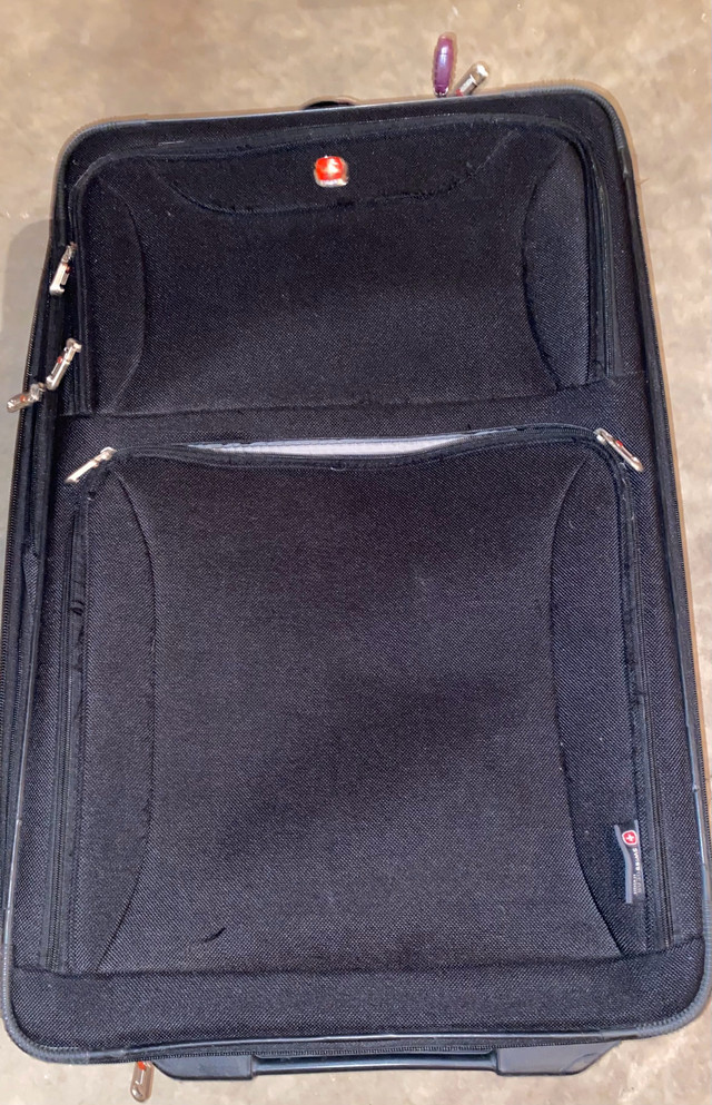 4 Rolling Suitcases: Brand New Condition  in Garage Sales in Windsor Region - Image 3
