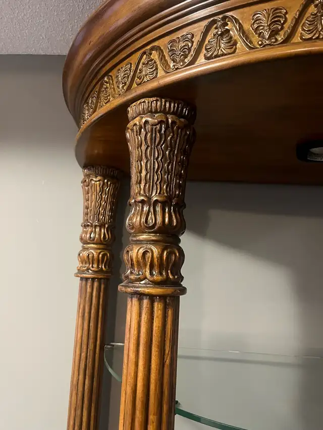 Wooden/ glass shelving unit in Bookcases & Shelving Units in Kitchener / Waterloo - Image 4