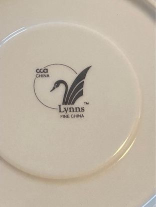 Lynn’s brand fine china setting  for 8 in Kitchen & Dining Wares in Oshawa / Durham Region - Image 2