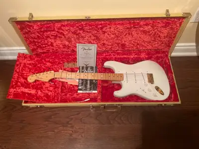 Lefty Unplayed Fender Custom Shop Stratocaster, View more