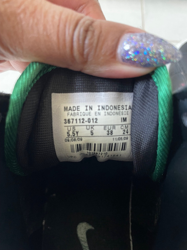 Nike Shoes in Women's - Shoes in Markham / York Region - Image 3