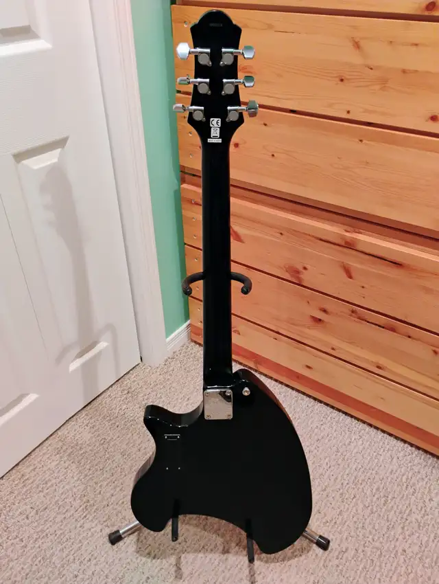 2009 Eastwood Breadwinner Guitar $500 in Guitars in Peterborough - Image 3