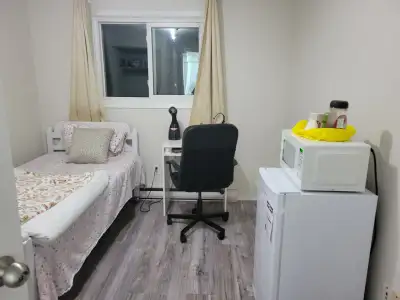 Fully Furnished, Clean, and All-inclusive Room for Rent