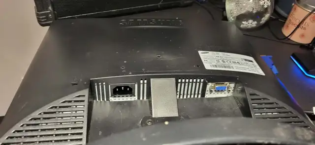 20" Samsung Computer Monitor in Monitors in Mississauga / Peel Region - Image 3