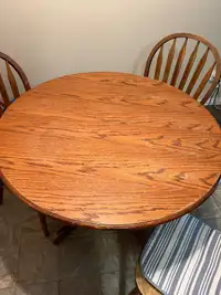 Older Kitchen Table & Chair set