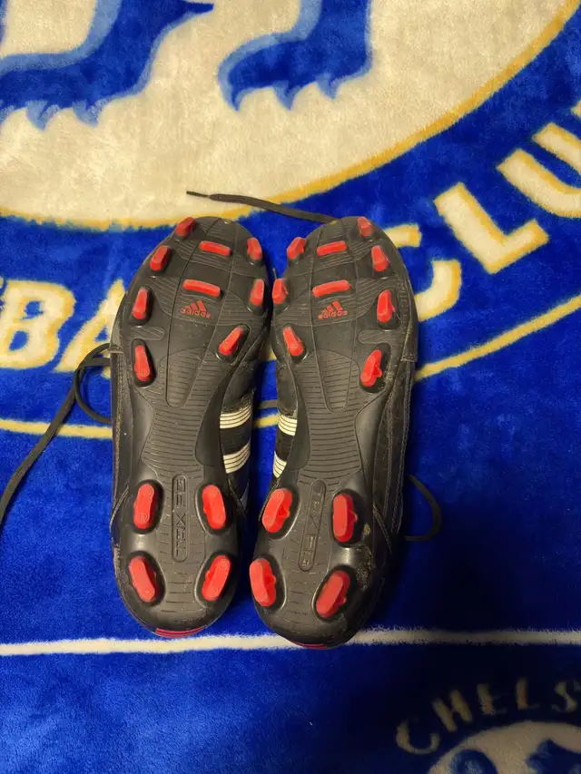 ADIDAS PREDATOR X TRX BLACK RED FG - Men’s 10 in Soccer in Cambridge - Image 4