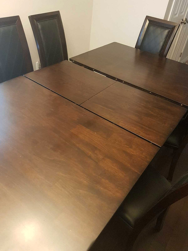 Solid Wood Table With Folding Center Addition and 6 Chairs. in Dining Tables & Sets in Hamilton - Image 2