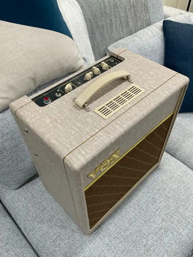 Vox AC4HW1 Hand Wired Amp in Amps & Pedals in City of Toronto - Image 3
