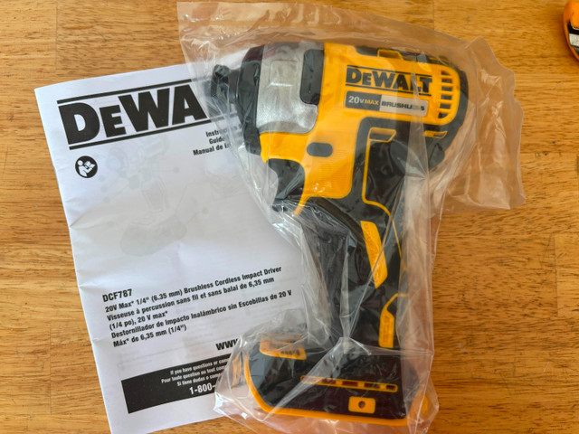 NEW, As New DEWALT TOOLS, BATTERIES and CHARGERS in Power Tools in Barrie - Image 3
