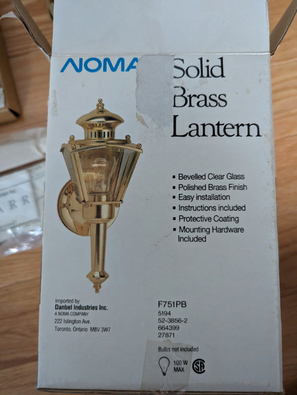 Noma New Outdoor Wall Light Fixture - Solid Brass in Outdoor Lighting in Mississauga / Peel Region - Image 2